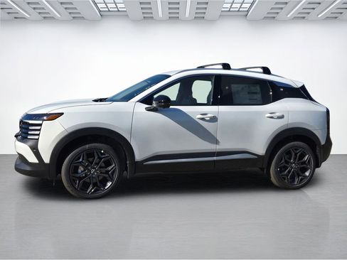 New 2026 Nissan Kicks SR AWD/4WD image 7