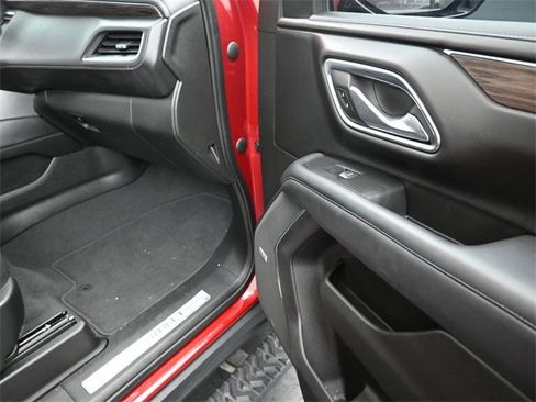 Used 2022 Chevrolet Tahoe Z71 w/ Luxury Package image 26