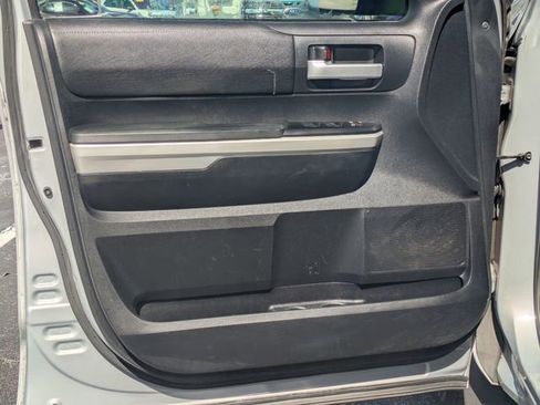 Used 2019 Toyota Tundra SR5 w/ SR5 Upgrade Package image 9