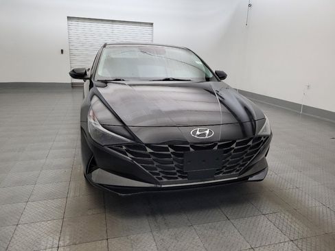 Used 2021 Hyundai Elantra Limited w/ Cargo Package FWD image 14