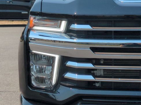 Used 2023 Chevrolet Silverado 3500 High Country w/ Technology Package AWD/4WD image 44