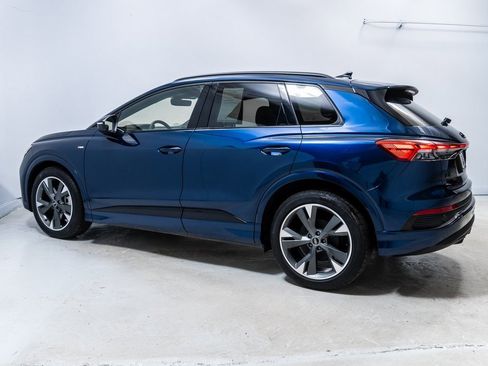 Used 2025 Audi Q4 e-tron Premium Plus w/ Premium Plus image 2