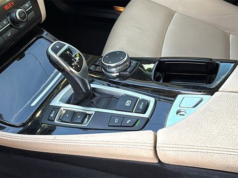 Used 2016 BMW 528i Sedan image 29