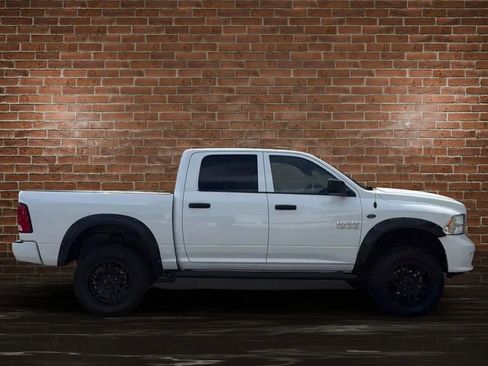 Used 2017 RAM 1500 Express image 5