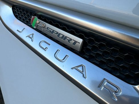 Used 2016 Jaguar XF R-Sport image 4