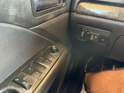 Used 2009 Mercury Milan FWD image 28