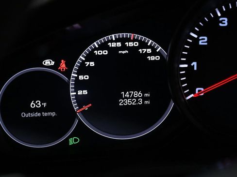 Certified 2022 Porsche Cayenne S Platinum image 13