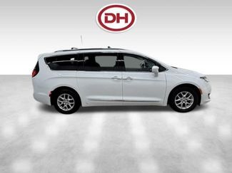 Used 2020 Chrysler Pacifica Touring-L FWD video 2