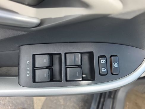Used 2011 Toyota Prius Two w/ Preferred Accessory Pkg FWD image 13