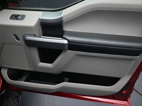 Used 2018 Ford F150 XLT w/ Equipment Group 302A Luxury image 38