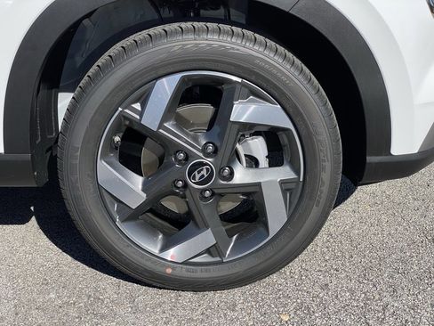 New 2026 Hyundai Venue SEL image 30