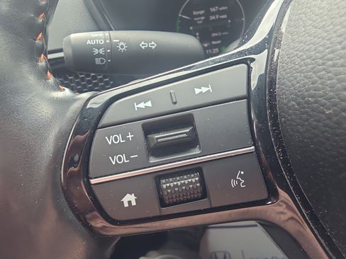 Used 2024 Honda CR-V Sport Touring image 30