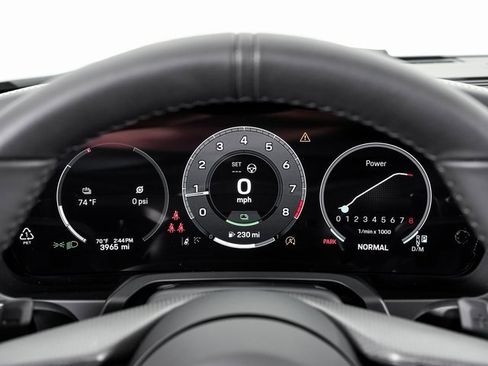 Used 2025 Porsche 911 Carrera 4 GTS image 17