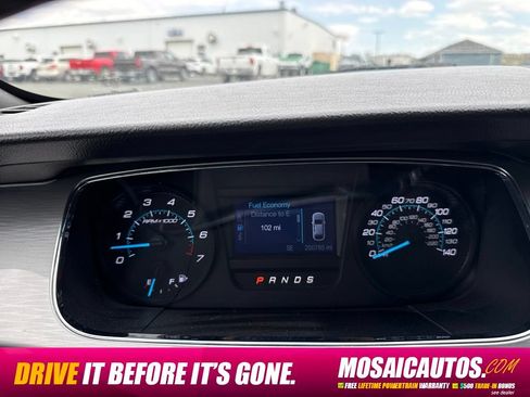 Used 2015 Ford Taurus SEL FWD image 27