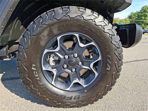 Used 2022 Jeep Wrangler Unlimited Rubicon 4xe w/ Cold Weather Group image 8