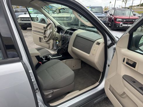 Used 2012 Ford Escape XLS image 23