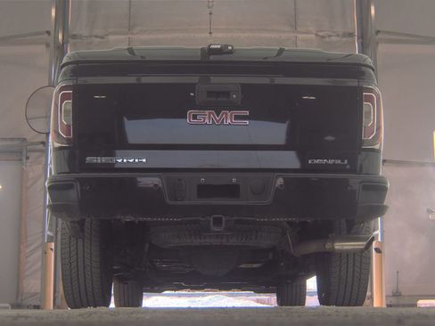 Used 2017 GMC Sierra 1500 Denali w/ Denali Ultimate Package image 6