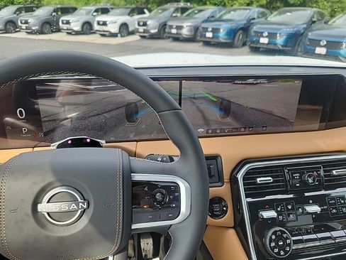 Used 2025 Nissan Armada Platinum Reserve image 14