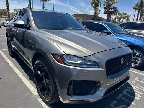Used 2018 Jaguar F-PACE S AWD/4WD image 2