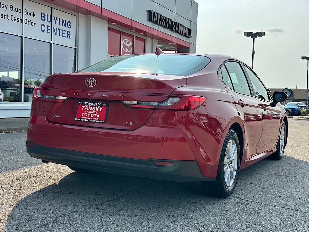 Used 2025 Toyota Camry LE FWD image 5