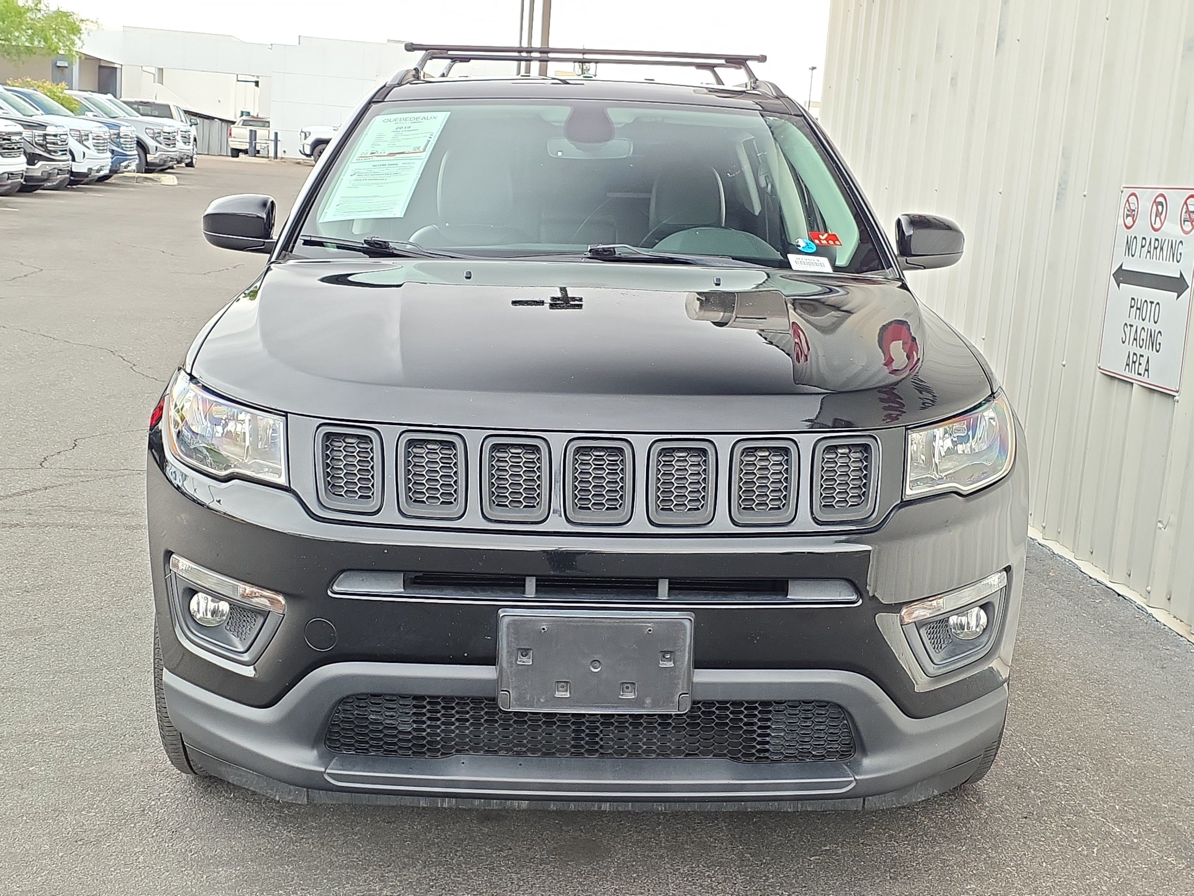 Used 2019 Jeep Compass Latitude w/ Popular Equipment Group FWD image 2