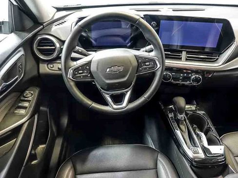 Used 2026 Chevrolet Trax ACTIV w/ Driver Confidence Package FWD image 16