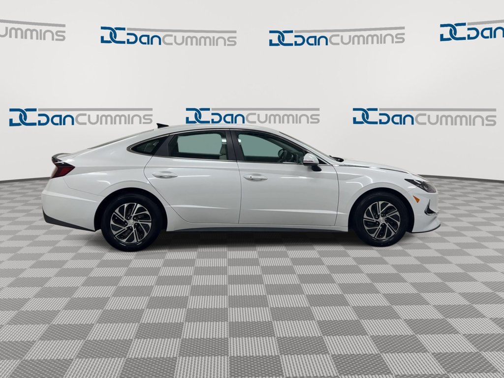 Used 2022 Hyundai Sonata Blue FWD image 9