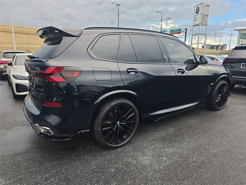 Used 2025 BMW X5 sDrive40i w/ M Sport Package RWD image 3