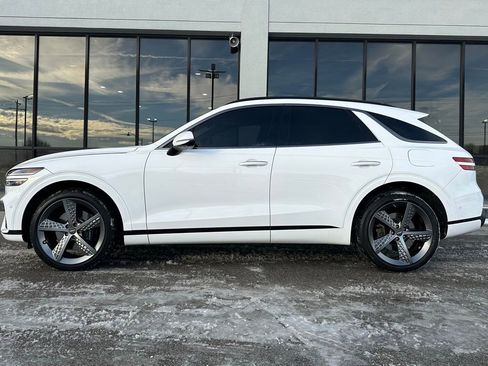 Used 2022 Genesis GV70 3.5T Sport w/ Sport Prestige Package image 6