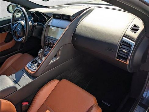 Used 2019 Jaguar F-TYPE Convertible image 17
