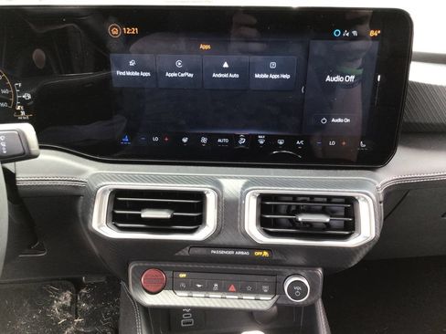 Used 2025 Ford Mustang GT Premium RWD image 40