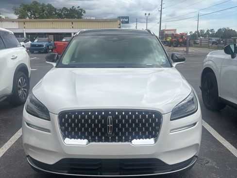 Used 2020 Lincoln Corsair FWD w/ Premium Package image 1