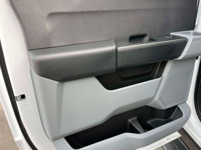 New 2026 Ford F550 4x4 Crew Cab Super Duty image 17