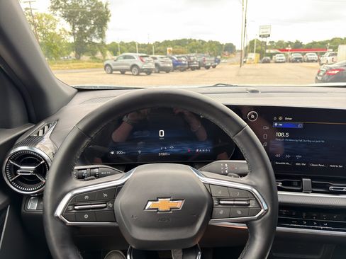 Certified 2026 Chevrolet Equinox LT FWD image 26