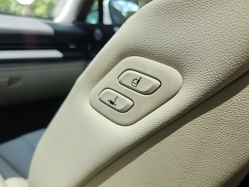 Used 2024 Genesis GV80 3.5T AWD/4WD image 25