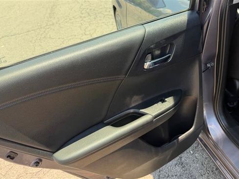 Used 2015 Honda Accord Sport image 21