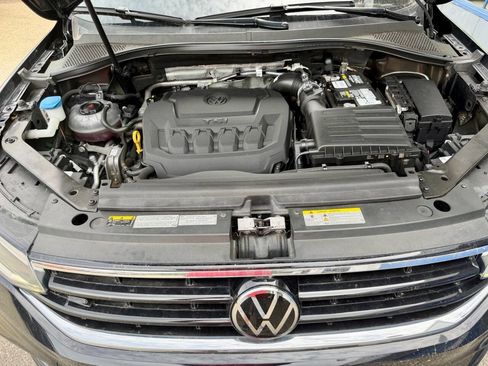 Used 2022 Volkswagen Tiguan SE R-Line AWD/4WD image 15
