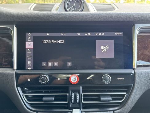 Used 2025 Porsche Macan S image 20