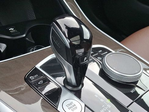 Used 2023 BMW X5 xDrive40i w/ Premium Package image 13