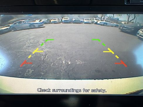 Used 2018 Nissan Leaf SV image 21