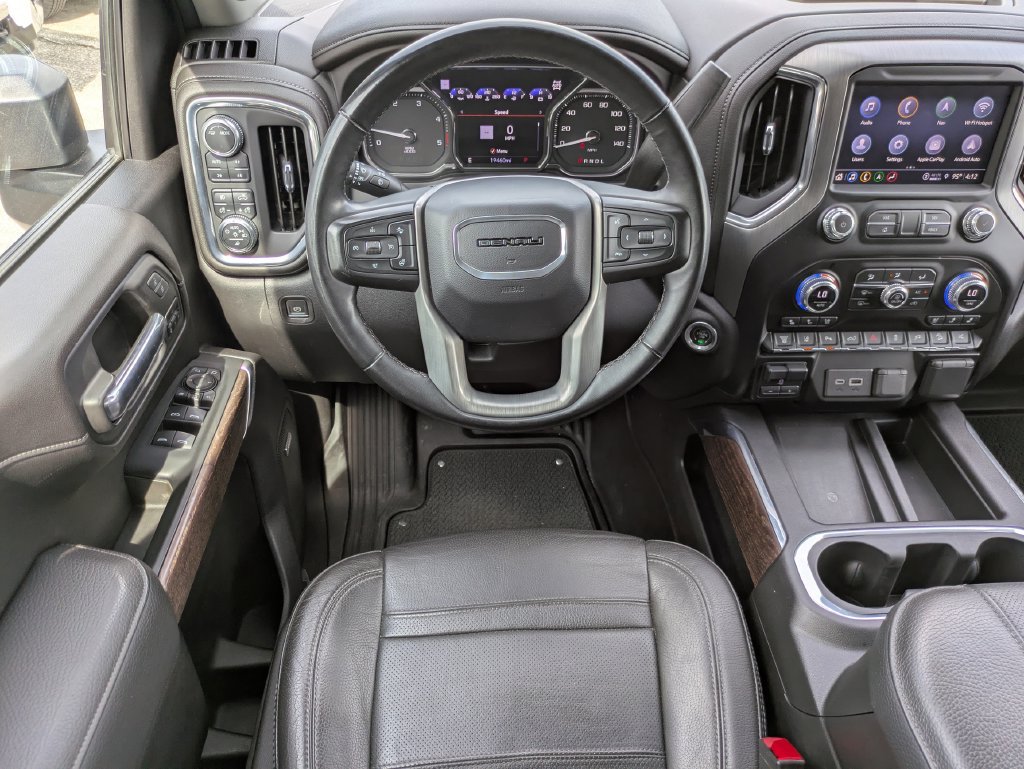 Certified 2023 GMC Sierra 3500 Denali w/ Denali Black Diamond Edition AWD/4WD image 4
