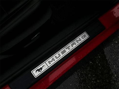 Used 2018 Ford Mustang Premium image 14