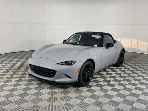 New 2026 MAZDA MX-5 Miata Club RWD image 1