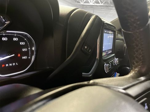 Used 2023 GMC Sierra 2500 AT4 image 16