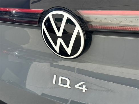 Certified 2022 Volkswagen ID.4 Pro S image 10