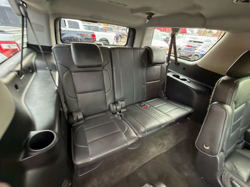 Used 2017 GMC Yukon XL Denali w/ Open Road Package AWD/4WD image 8