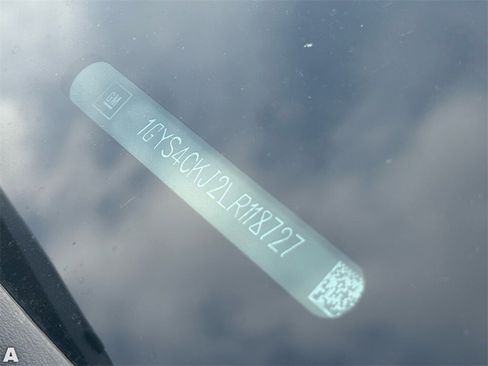 Used 2020 Cadillac Escalade Premium Luxury w/ LPO, Radiant Package image 15