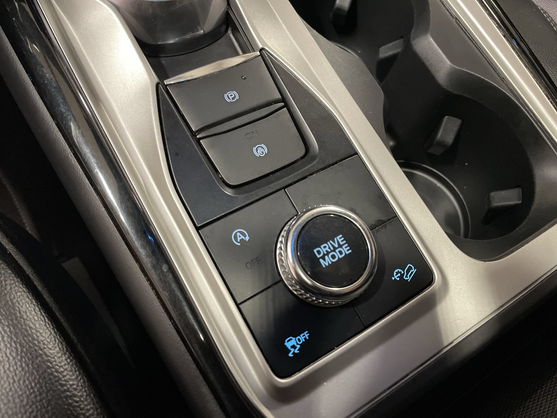 Used 2022 Ford Explorer ST AWD/4WD image 32