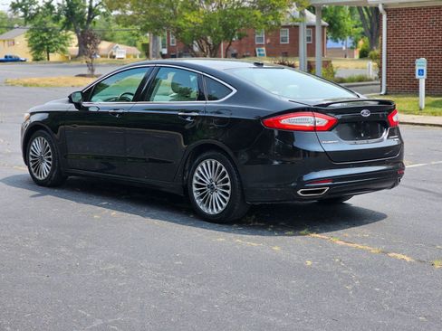 Used 2016 Ford Fusion Titanium image 4