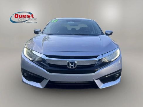 Used 2017 Honda Civic Touring image 8